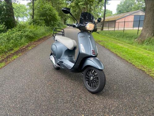Vespa sprint 2016 80cc, Fietsen en Brommers, Scooters | Vespa, Gebruikt, Ophalen