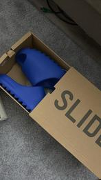 Yeezy Slides - Maat 43/44, Ophalen of Verzenden, Nieuw, Blauw, Slippers