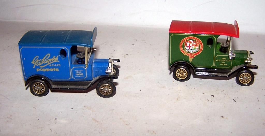 2 mooie Lledo Days Gone modellen. Nwst., Ophalen of Verzenden, Nieuw, Bus of Vrachtwagen, Overige merken