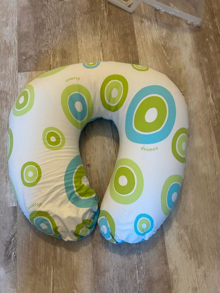 Doomoo Voedingskussen - Comfort voor Mama & Baby, Kinderen en Baby's, Babyvoeding en Toebehoren, Gebruikt, Voedingskussen, Ophalen of Verzenden