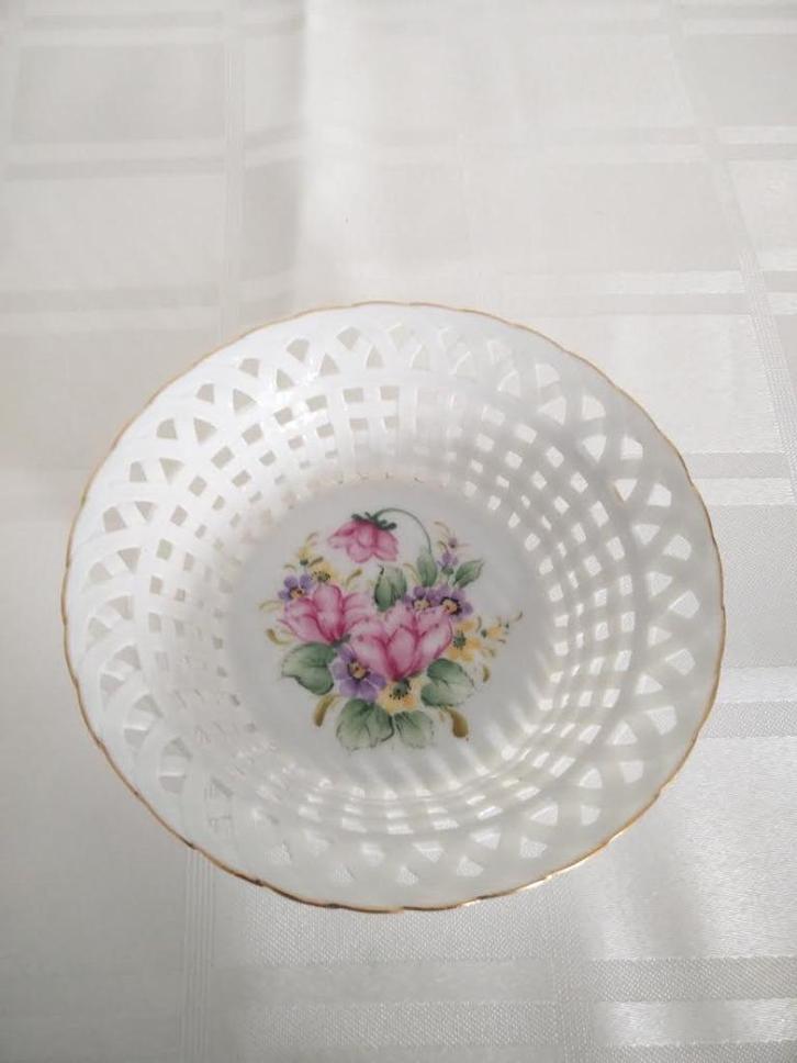 Antiek Cluj Napoca porseleinen Roemeens geweven schaaltje, Antiek en Kunst, Antiek | Porselein, Ophalen of Verzenden