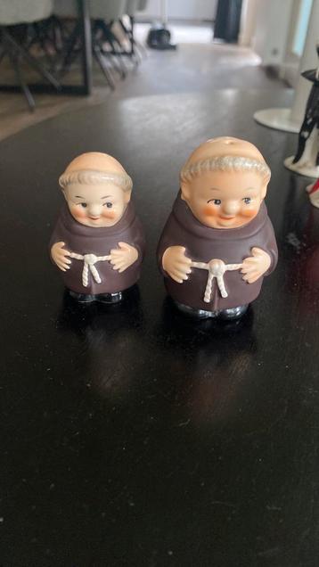 Goebel peper en zout stelletje monnik beschikbaar voor biedingen