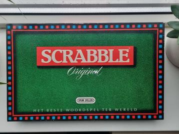 	Scrabble original met draaitafel beschikbaar voor biedingen
