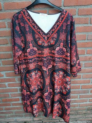 Jurk met driekwart mouwen van PAPRIKA. Maat T4(XL). beschikbaar voor biedingen