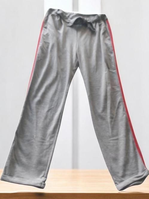 Broek grijs met rode zijstrepen L, Kleding | Dames, Broeken en Pantalons, Gedragen, Maat 42/44 (L), Grijs, Lang, Ophalen of Verzenden