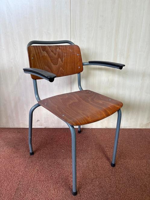 Vintage Gispen Stoel met Armleuningen X 30, Huis en Inrichting, Stoelen, Gebruikt, Eén, Hout, Bruin, Ophalen