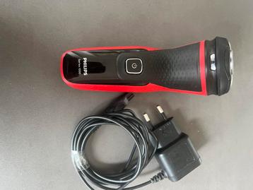 Philips Serie 1000 Scheerapparaat - Rood beschikbaar voor biedingen