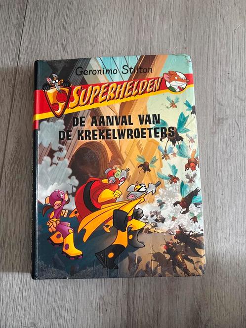 Superhelden: De aanval van de krekelwroeters, Boeken, Kinderboeken | Jeugd | onder 10 jaar, Zo goed als nieuw, Fictie algemeen