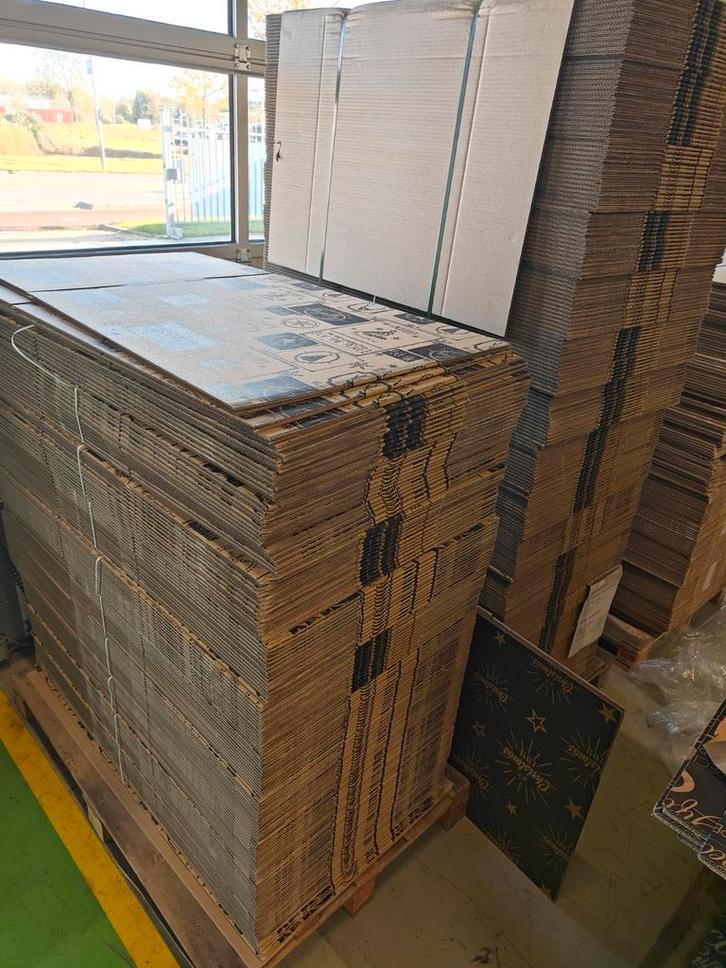 Kerstpakket Dozen - Grote Partij!, Diversen, Kerst, Ophalen of Verzenden