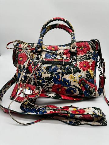 Prachtige originele Balenciaga limited edition city bag beschikbaar voor biedingen