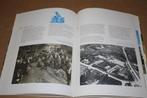 Nijver Apeldoorn. Wegener's Couranten Concern., Boeken, Ophalen of Verzenden, 20e eeuw of later, Gelezen