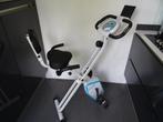 HOMETRAINER MET DISPLAY (VELE FUNCTIES) IN NIEUWSTAAT, Verzenden, Rug, Zo goed als nieuw, Metaal