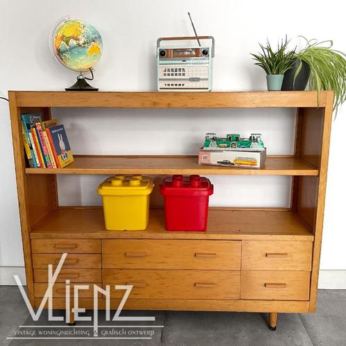 Vintage, retro, houten schoolkast met lades en schappen, Huis en Inrichting, Kasten | Boekenkasten, Gebruikt, 100 tot 150 cm, Minder dan 100 cm