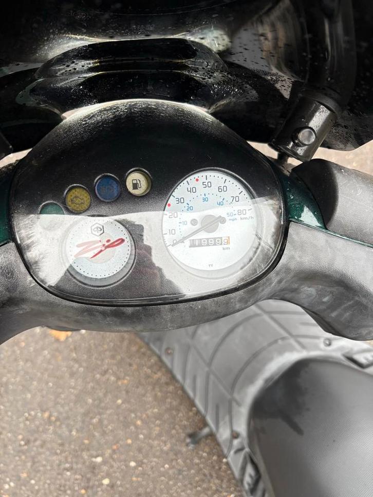 Piaggio Zip iGet 2020 - jaguar groen, Fietsen en Brommers, Scooters | Piaggio, Gebruikt, Zip, Maximaal 45 km/u, Benzine, Ophalen