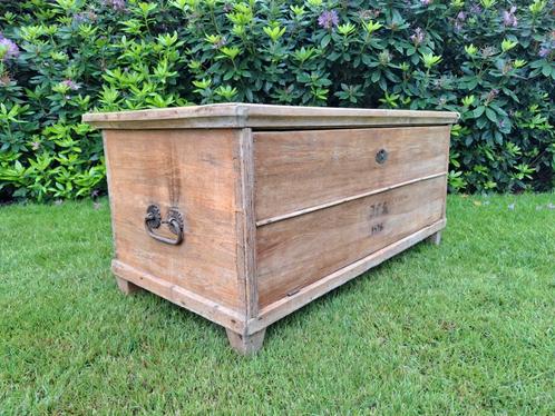 Oude landelijke deken kist / brocante oude kist / klepkast, Huis en Inrichting, Woonaccessoires | Kisten, Gebruikt, 50 tot 75 cm