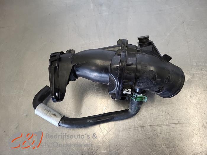 Aanzuigslang Lucht van een Opel Vivaro, Auto-onderdelen, Motor en Toebehoren, Gebruikt, -, -, Opel