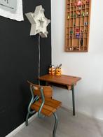 Retro bureau en stoel, Kinderen en Baby's, Kinderkamer | Tafels en Stoelen, Ophalen, Gebruikt, Tafel(s) en Stoel(en)