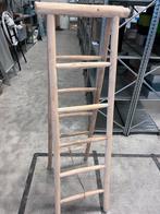Design Houten Trap voor Handdoeken/Dekens, Ophalen of Verzenden, Zo goed als nieuw, Ladder, 2 tot 4 meter