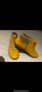 Schoenen, Kleding | Dames, Schoenen, Geel, Nieuw, Ophalen of Verzenden, Sneakers of Gympen