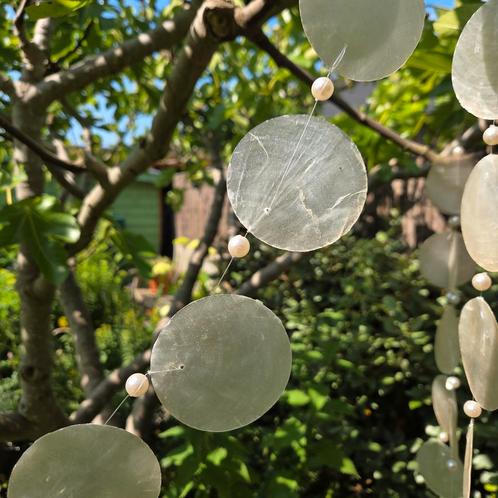 235 cm lange Capiz schelpenslinger - naturel schelpen, Huis en Inrichting, Woonaccessoires | Kransen, Zo goed als nieuw, Ophalen of Verzenden
