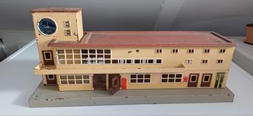 Marklin Vintage  418 Trein Station beschikbaar voor biedingen