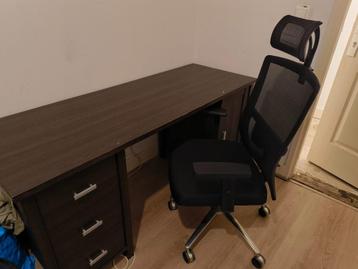 Desktop and ergonomic fixxkit office chair  beschikbaar voor biedingen