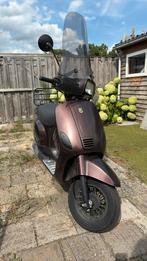 Nette bruine riva scooter//blauw kenteken, Ophalen, Zo goed als nieuw, Overige merken