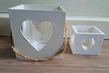 Houten Vierkante Kandelaars met Hartjes - Windlicht Set v 2 beschikbaar voor biedingen