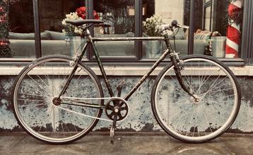 Stadsfiets beschikbaar voor biedingen