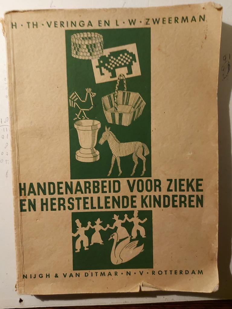Handenarbeid voor Zieke Kinderen., Ophalen of Verzenden, H.Th. Veringa en L.W. Zweerman