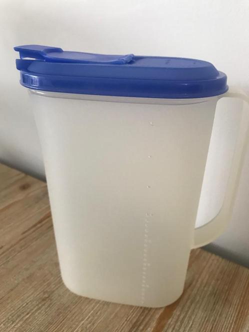 Tupperware Kan 1.8 liter, Huis en Inrichting, Keuken | Tupperware, Zo goed als nieuw, Beker of Kan, Wit, Ophalen of Verzenden