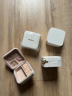 Nieuwe bijoux / sieradenbox (4 stuks) Nevaeh, Wit, Nieuw, Ophalen of Verzenden, Met spiegeltje(s)