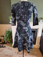 Cams grijs zwart jurk mt S 36 gratis verzenden binnen NL, Kleding | Dames, Jurken, Cams, Grijs, Knielengte, Zo goed als nieuw