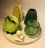 Porseleinen schaal met vaasjes en theelichthouder, Wit, Aardewerk of Porselein, Ophalen of Verzenden, Zo goed als nieuw