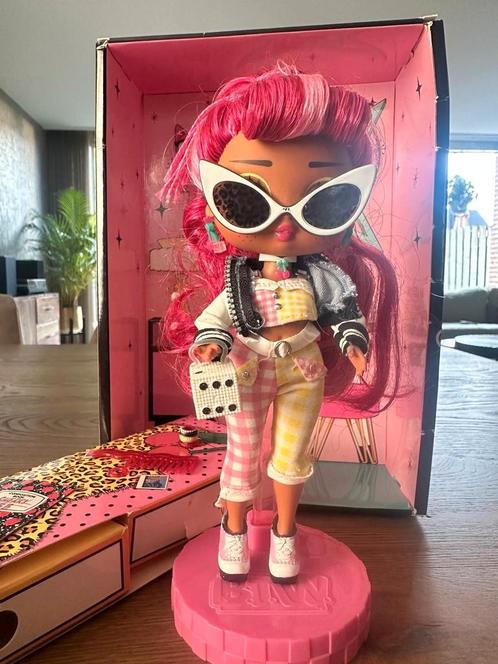LOL OMG Tweens pop serie 1, Verzamelen, Poppetjes en Figuurtjes, Zo goed als nieuw, Ophalen of Verzenden