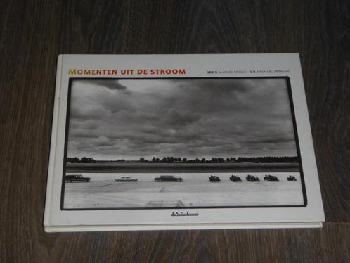 MOMENTEN UIT DE STROOM - MARCEL MOLLE/MICHAËL ZEEMAN, Boeken, Kunst en Cultuur | Fotografie en Design, Zo goed als nieuw, Fotografen