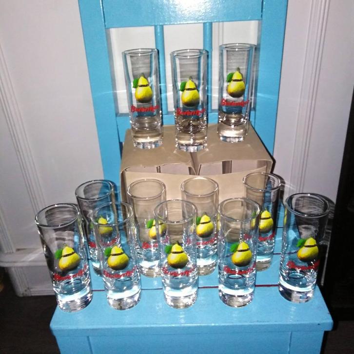 Berentzen peerkorn borrelglaasjes 12 stuks, Verzamelen, Glas en Borrelglaasjes, Zo goed als nieuw, Borrel- of Shotglas, Ophalen