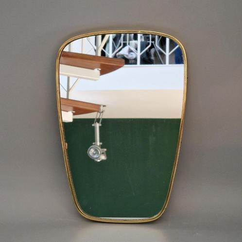 Vintage spiegel uit jaren '50 /60 spiegel met messing lijst, Antiek en Kunst, Antiek | Spiegels, Minder dan 50 cm, Minder dan 100 cm