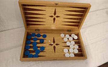 Backgammon  beschikbaar voor biedingen