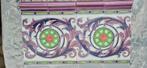 Bijzondere lambrisering art nouveau tegels paars 882x127cm, Ophalen, Zo goed als nieuw, Keramiek, Vloertegels