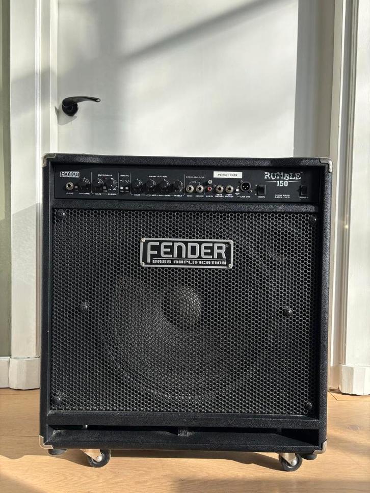 Fender Rumble 150 basversterker, Muziek en Instrumenten, Versterkers | Bas en Gitaar, Gebruikt, Basgitaar, 100 watt of meer, Ophalen