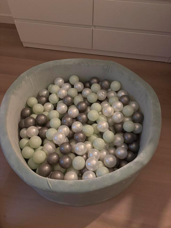 Ballenbak mintgroen met 250 ballen, Kinderen en Baby's, Speelgoed | Overig, Jongen of Meisje, Ophalen of Verzenden