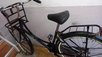 Omafiets  beschikbaar voor biedingen
