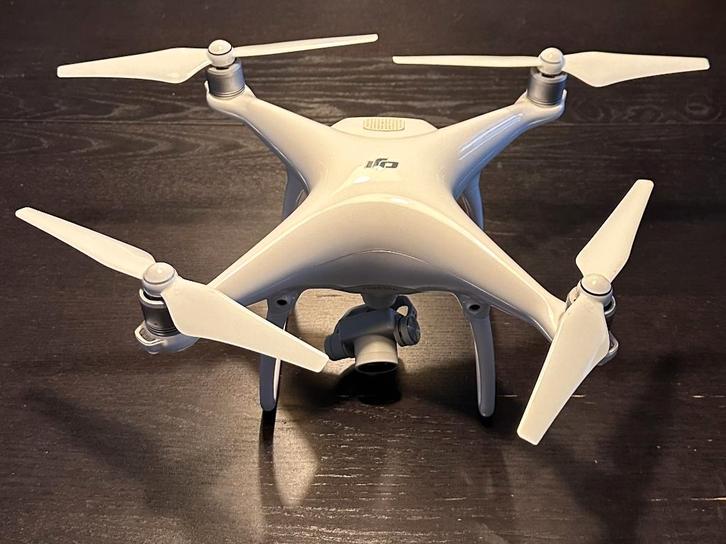 DJI Phantom 4, Audio, Tv en Foto, Drones, Gebruikt, Cameradrone, Topkwaliteit, DJI, 900 gram tot 4 kilo, 15 tot 30 minuten, 1 tot 5 kilometer