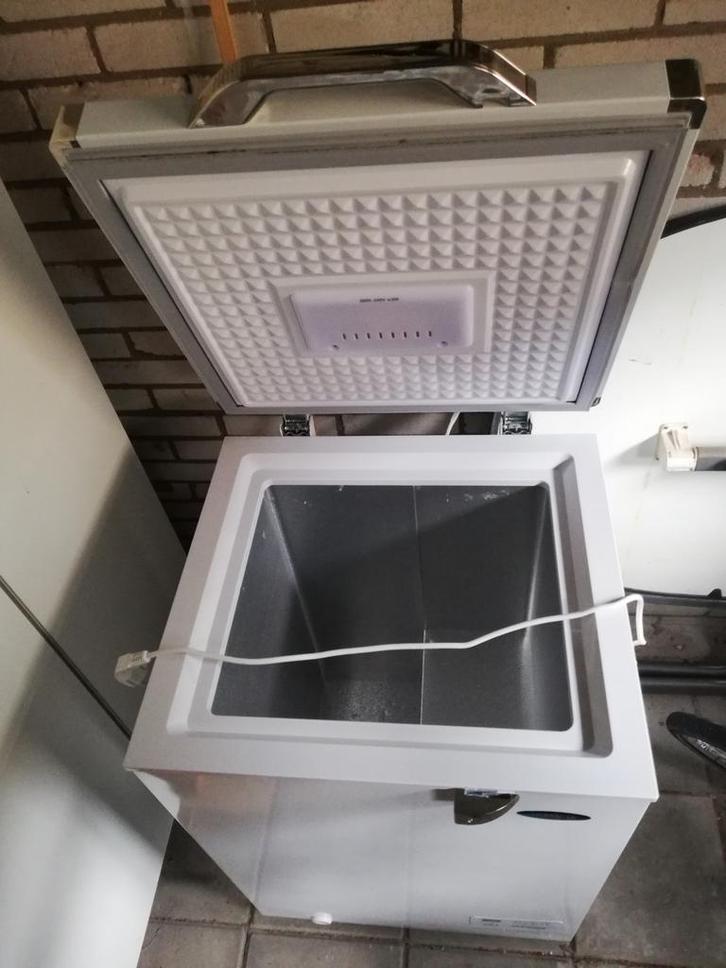 Maxima Vrieskist, 93 L, 2 wielen, compact,, Witgoed en Apparatuur, Vriezers en Diepvrieskisten, Minder dan 60 cm, Ophalen