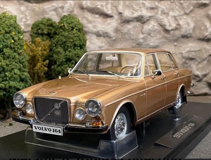 1:18 Volvo 164 uit 1970 Goud metallic KK Scale, Hobby en Vrije tijd, Modelauto's | 1:18, Nieuw, Auto, Overige merken, Ophalen of Verzenden