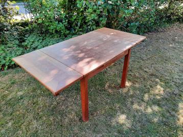 eetkamer tafel uitschuifbaar  beschikbaar voor biedingen