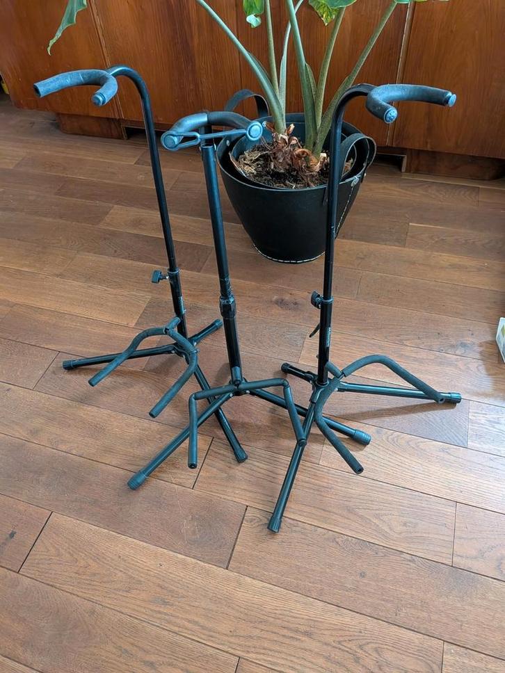 3 Gebruikte Gitaarstandaards, Muziek en Instrumenten, Standaards, Gebruikt, Instrumentstandaard, Gitaar, Ophalen