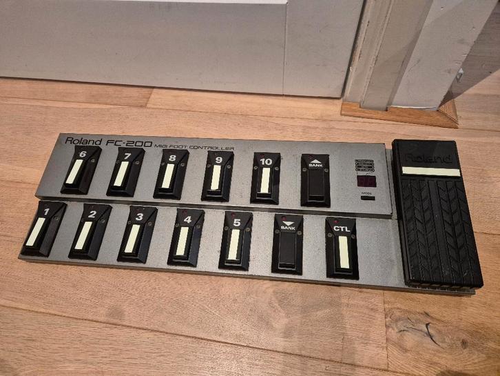 Roland FC-200 MIDI Foot Controller, Muziek en Instrumenten, Effecten, Gebruikt, Overige typen, Ophalen of Verzenden
