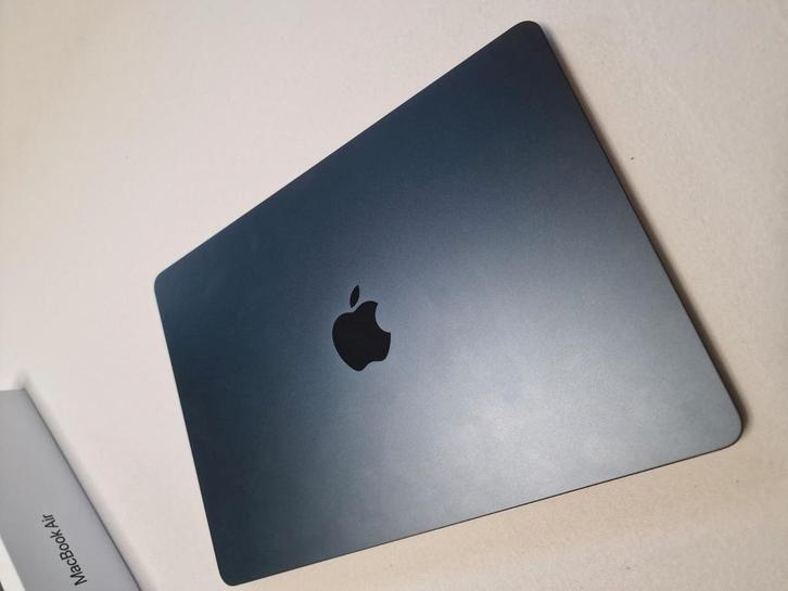 Macbook Air M2 [8 core CPU / 10 core GPU] [16GB Ram] [516GB], Computers en Software, Windows Laptops, Zo goed als nieuw, Ophalen of Verzenden